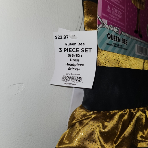 L.O.L. Surprise! Queen Bee Costume - Gold and Black - Picture 4 of 4